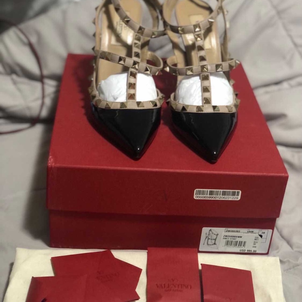 Valentino Gravani heels size 38 (7.5)